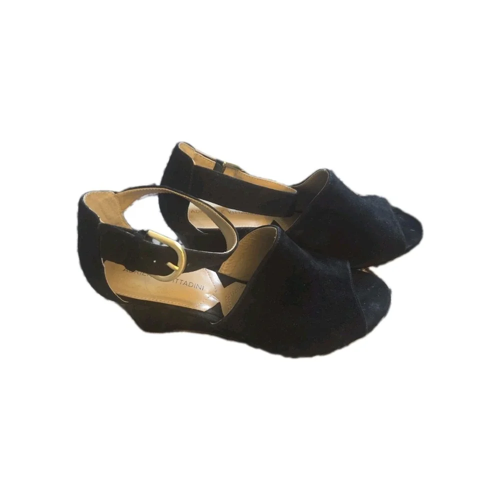 Adrienne Vittadini Black Suede‎ Wedge Sandals Peep Toe Ankle Strap Womens 7.5M